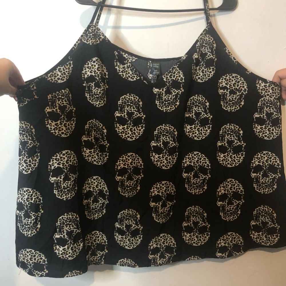 Leopard Skull Print Black Women's Top - Picture 5 of 8